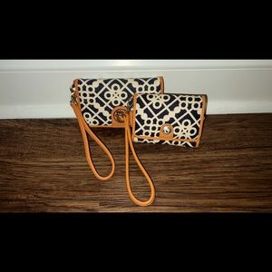 Spartina 449 wristlet wallet